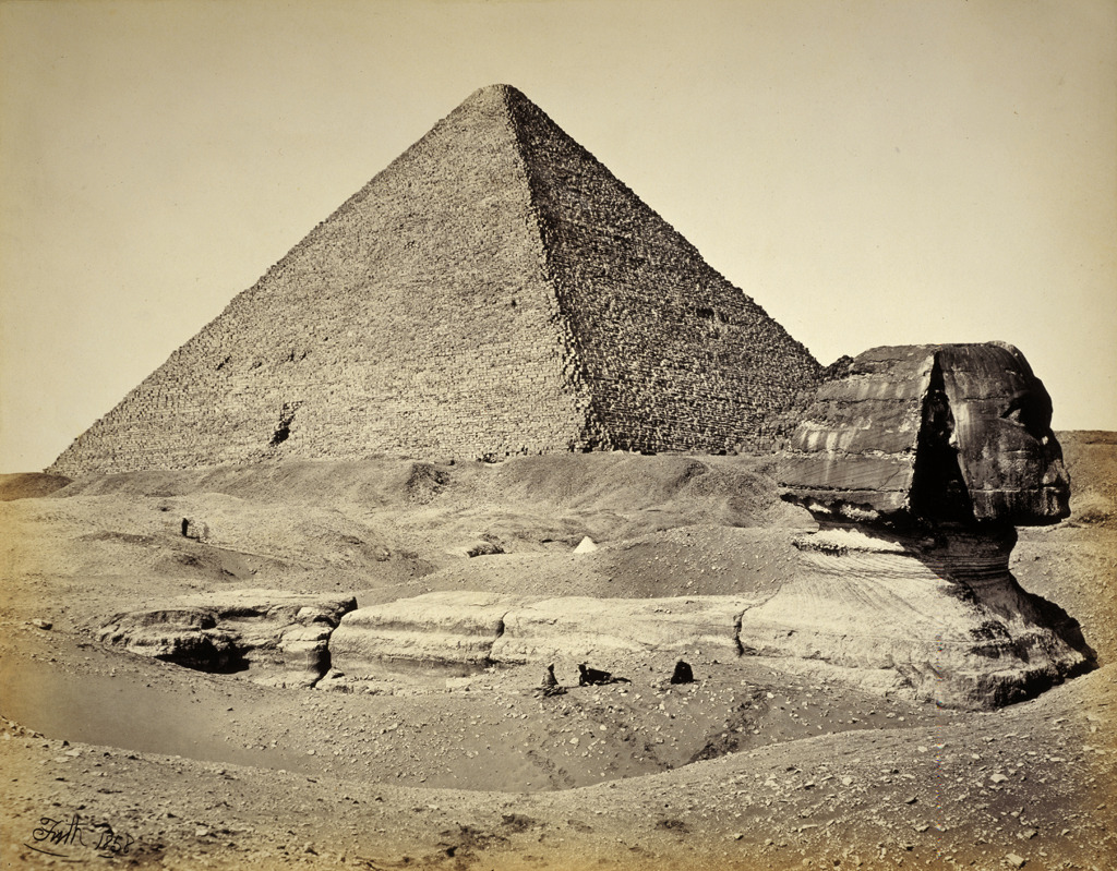 A monumental ancient pyramid, evoking the scale of Oracle's $638 billion contracted backlog and the years of buildout still required to convert it to revenue.
